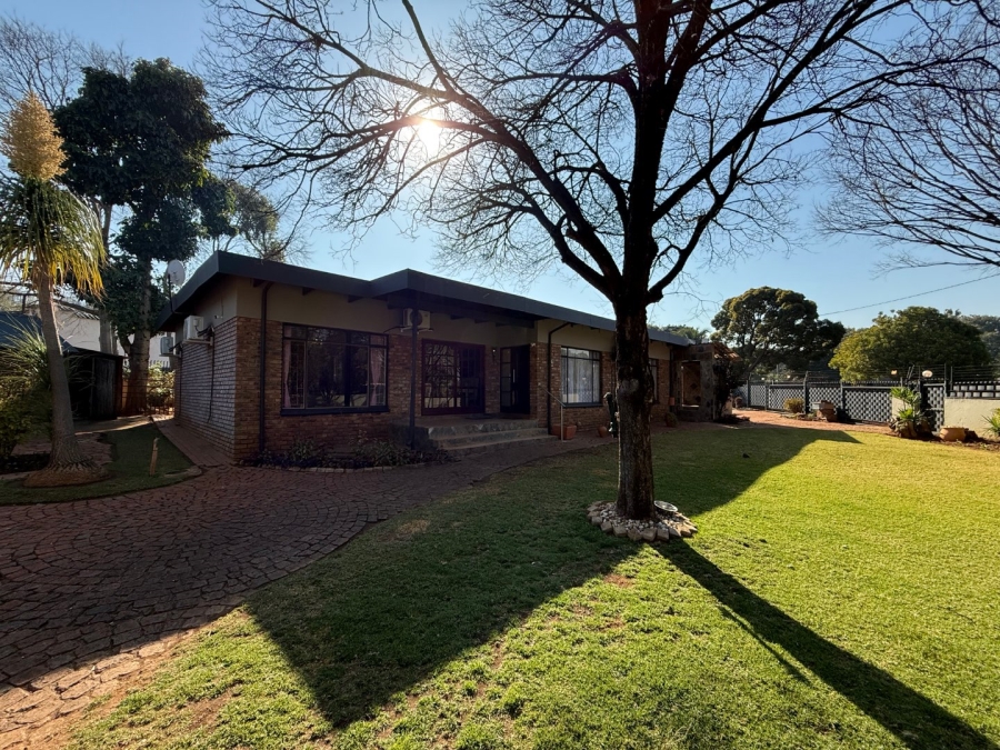 5 Bedroom Property for Sale in Schoemansville North West